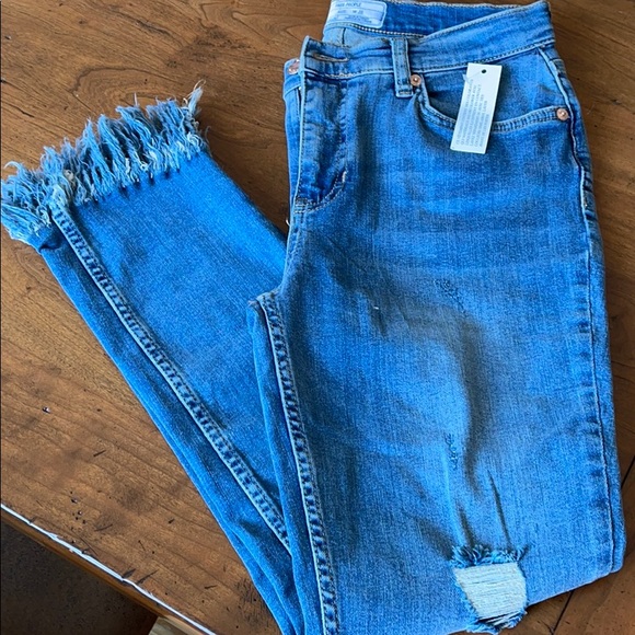 NWT Free People Great Heights Frayed Skinny Jeans - Picture 11 of 17